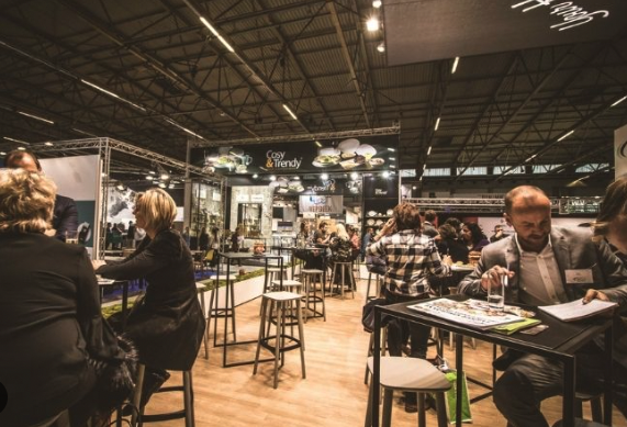 Los eventos del sector son una buena forma de conocer a gente con ideas afines